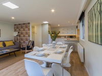 Alchemy Cottage Arrowtown Holiday Home