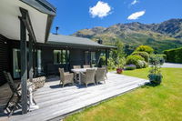 Arthurs Point Mount Views Queenstown Holiday Home