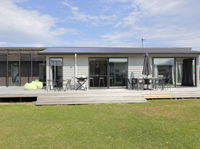 Relax on Howden Te Anau Holiday Home
