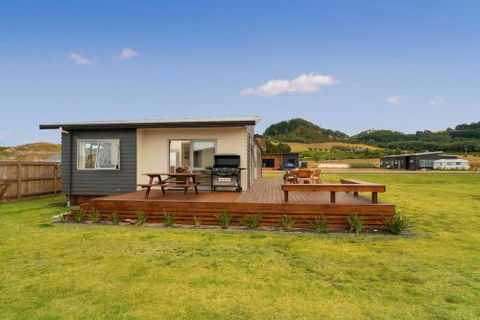 Navigation Retreat Cooks Beach Holiday Home - Accommodation New Zealand 6