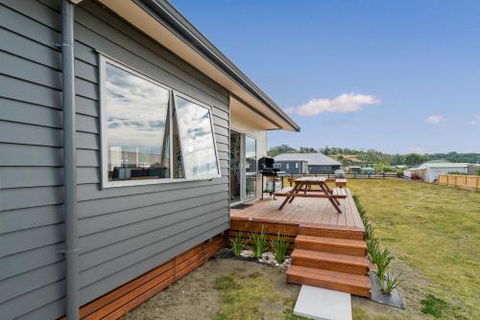Navigation Retreat Cooks Beach Holiday Home - Accommodation New Zealand 4