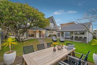 Sunshine Retreat Pauanui Holiday Home