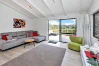 Lofty Te Haumi Paihia Holiday Home
