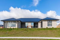 Yogis Retreat Rainbow Point Holiday Home