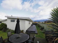 Peaceful Panorama Te Anau Holiday Home