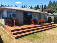 Green Cottage Te Anau Holiday Home