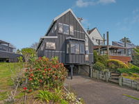 The Good Vibe Bach Pauanui Holiday Home