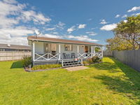 Chillax Bach Whitianga Holiday Home