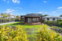 Gem of The Mount Mt. Maunganui Holiday Bach
