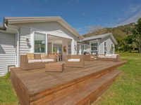 Where The Sun Shines Hahei Holiday Home