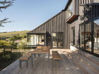 Black Beauty Hilltop Paradise House