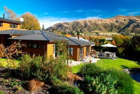 Wanaka Springs Lodge