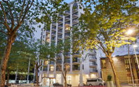 Parkside Hotel  Apartments