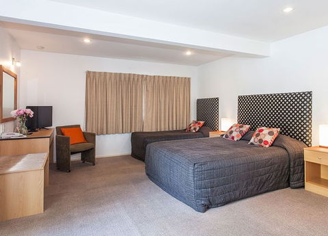 Casino Court Motor Lodge - Accommodation New Zealand 1